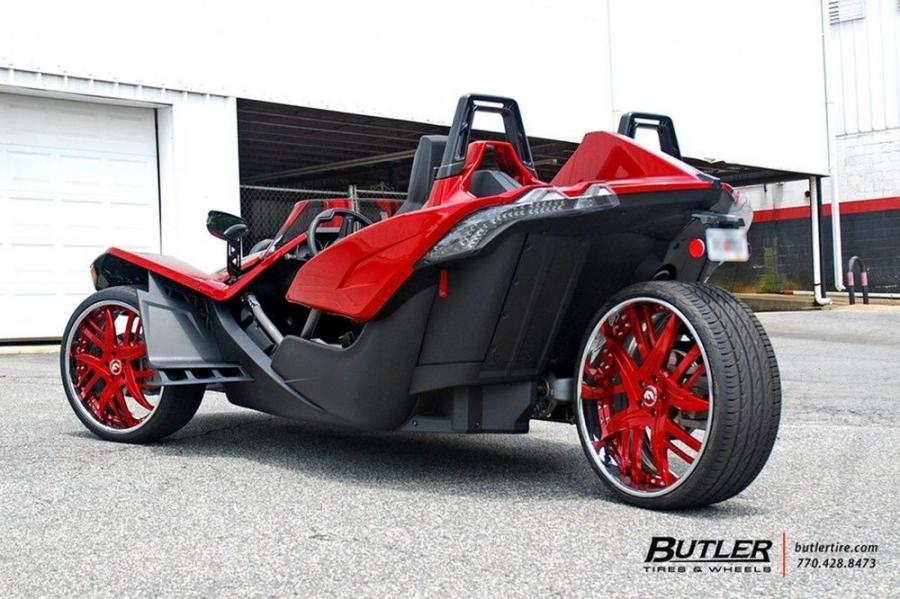  Polaris Slingshot on Forgiato Wheels 2015 года  (фото 6 из 8)
